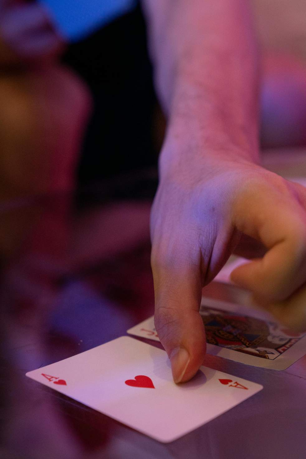 Comment les jeux de casino ont évolué du hors ligne vers en ligne